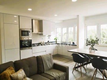 Apartamento T2 para Venda em Benfica