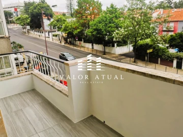 Apartamento T2 para Venda em Benfica