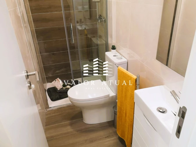 Apartamento T2 para Venda em Benfica Foto 19