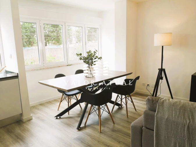 Apartamento T2 para Venda em Benfica Foto 21