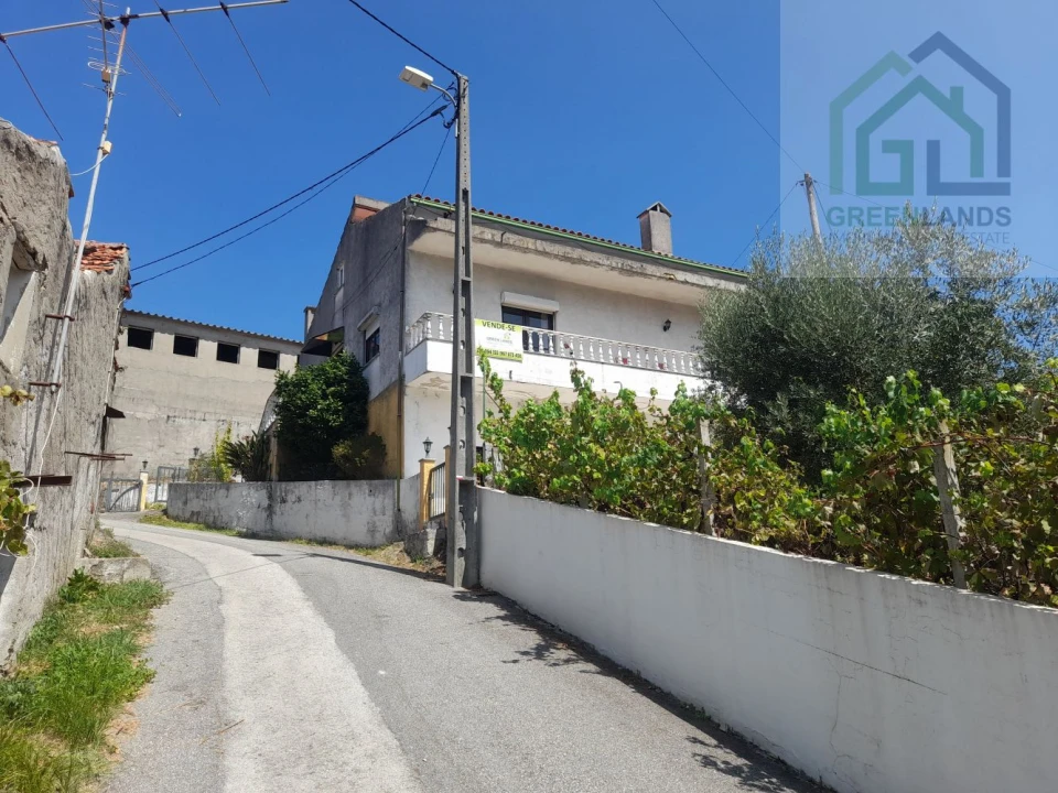 Moradia T5 para Venda em Benfeita Foto 1