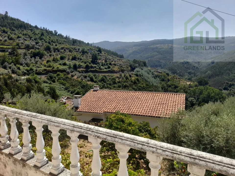 Moradia T5 para Venda em Benfeita Foto 23