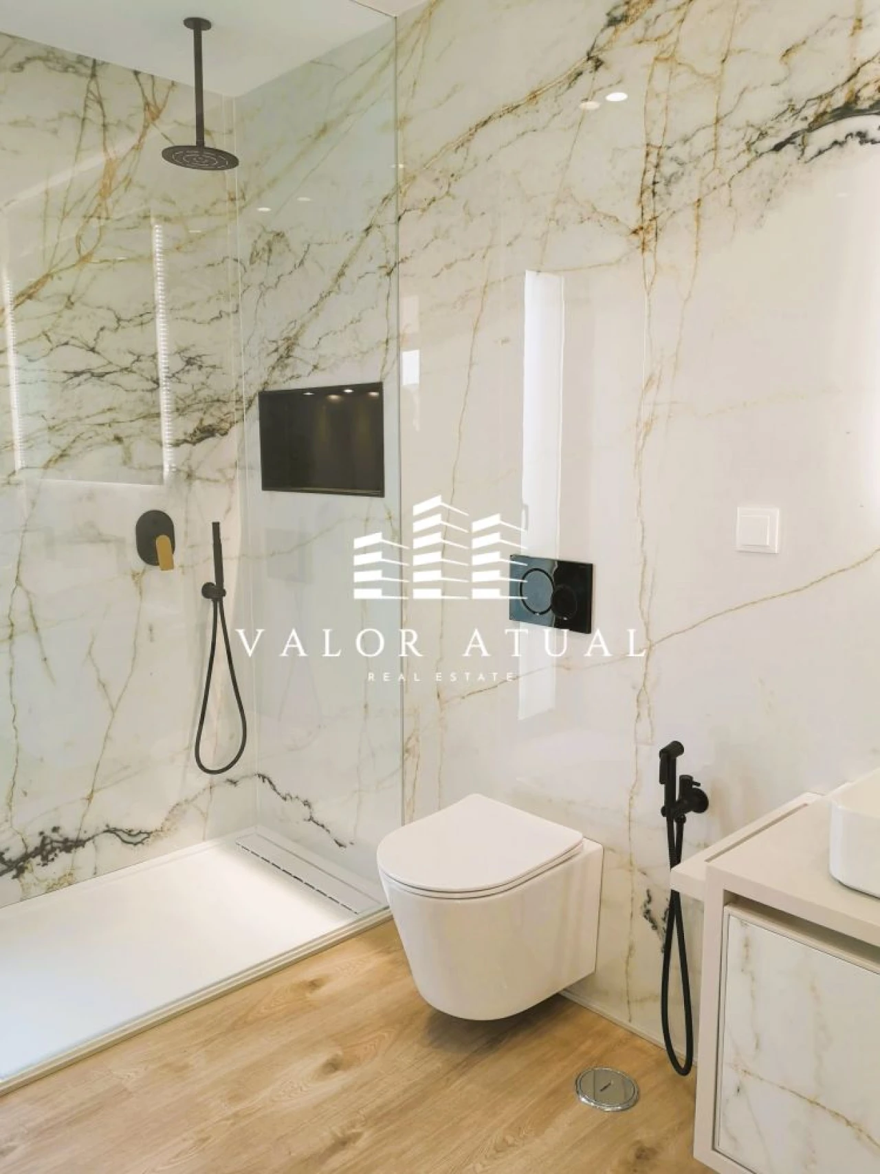 Moradia T5 para Venda em Porto Salvo Foto 19