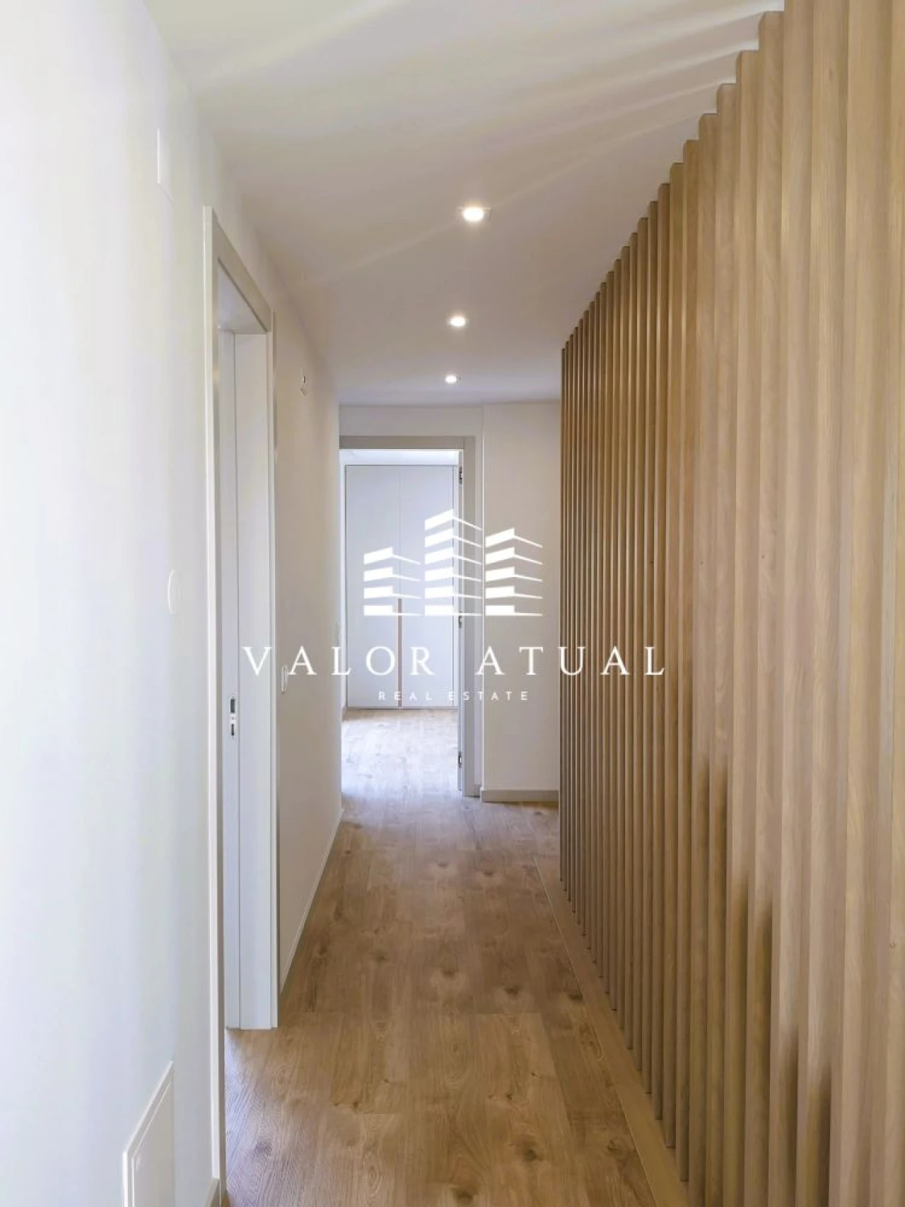 Moradia T5 para Venda em Porto Salvo Foto 21