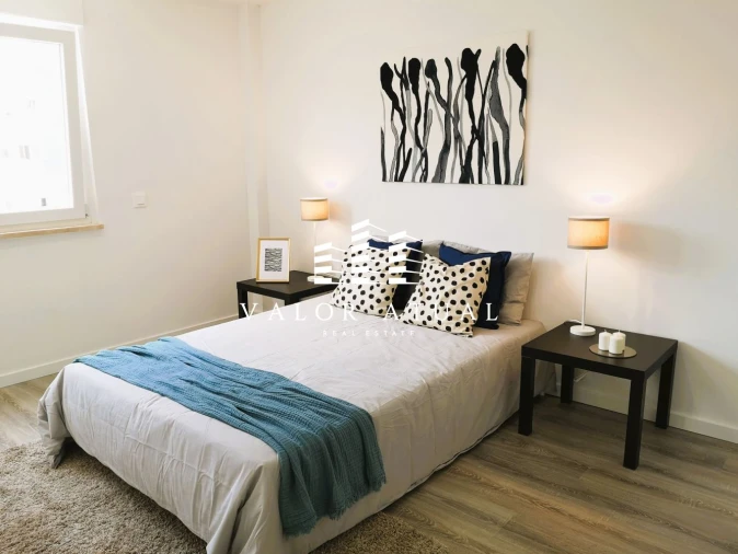 Apartamento T3 para Venda em Benfica Foto 24