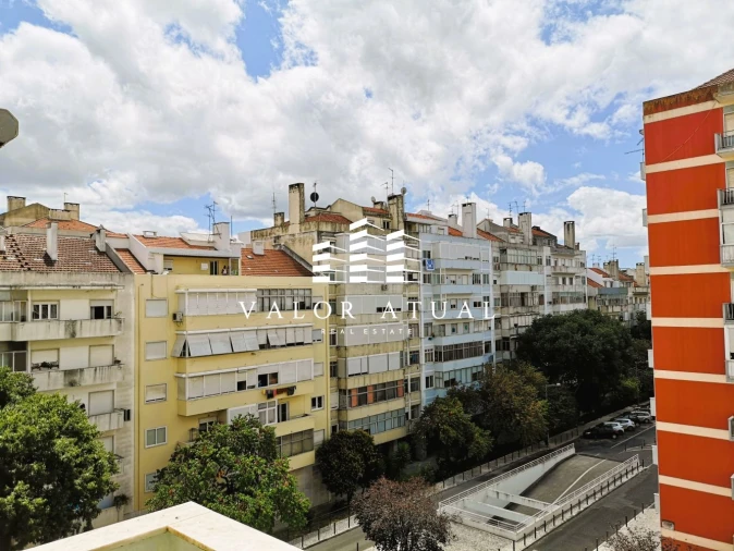 Apartamento T3 para Venda em Benfica Foto 29