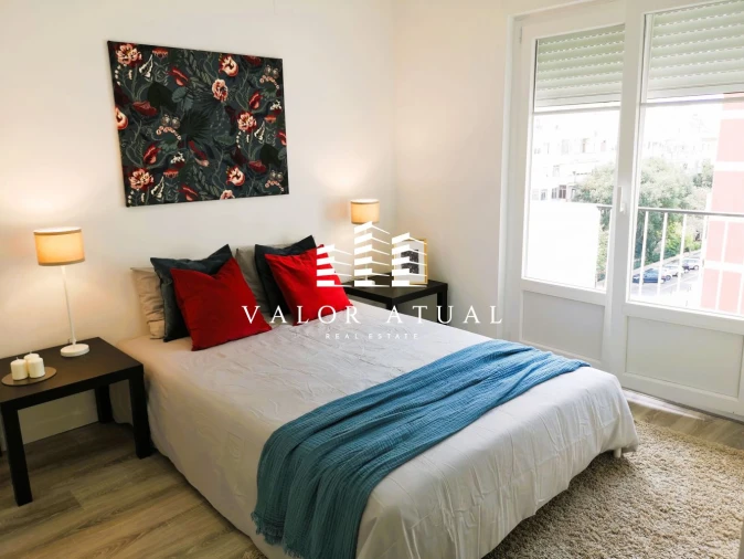 Apartamento T3 para Venda em Benfica Foto 21