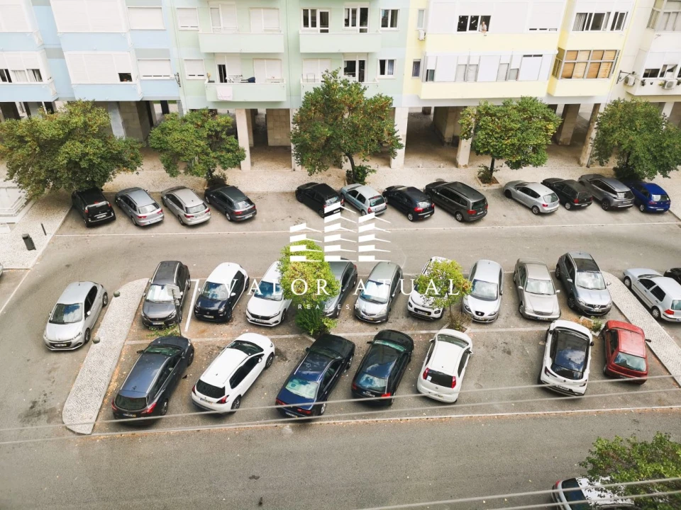 Apartamento T3 para Venda em Benfica Foto 12