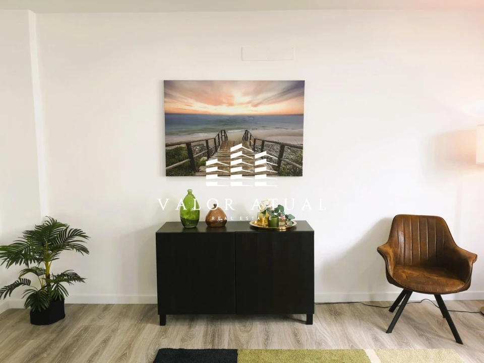 Apartamento T3 para Venda em Benfica Foto 1