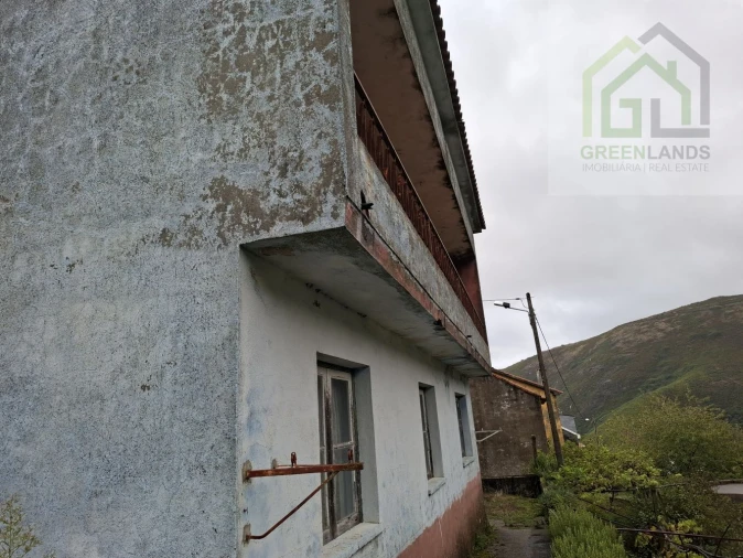 Moradia T4 para Venda em Cerdeira e Moura da Serra Foto 10