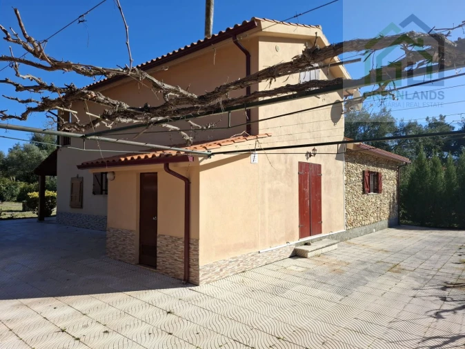 Quinta T3 para Venda em Arganil Foto 13