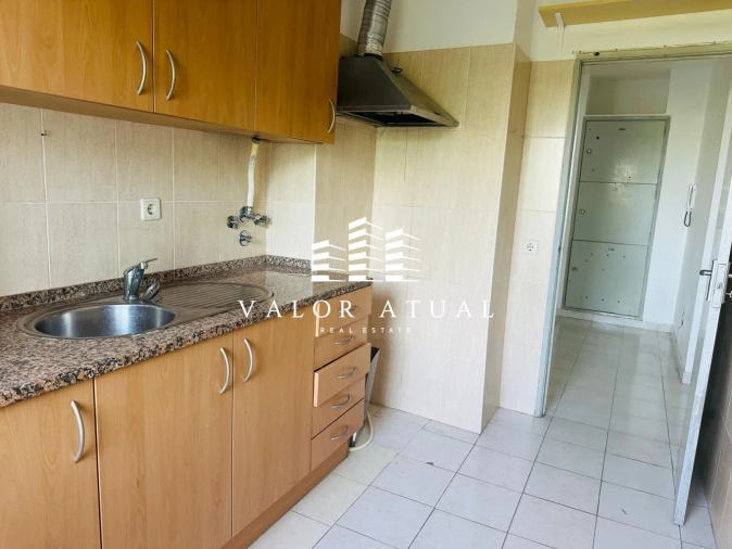 Apartamento T3 para Venda em Marvila Foto 1