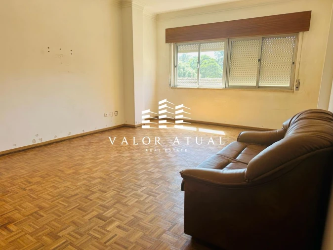 Apartamento T2 para Venda em Massamá e Monte Abraão Foto 4