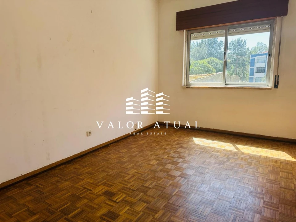 Apartamento T2 para Venda em Massamá e Monte Abraão Foto 10