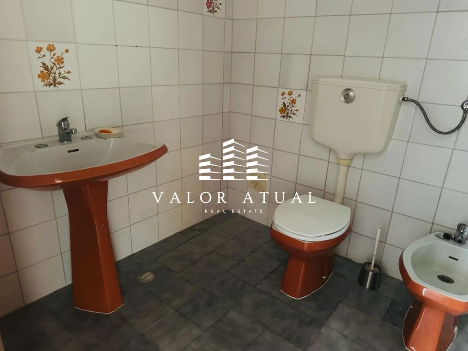 Apartamento T2 para Venda em Massamá e Monte Abraão Foto 17