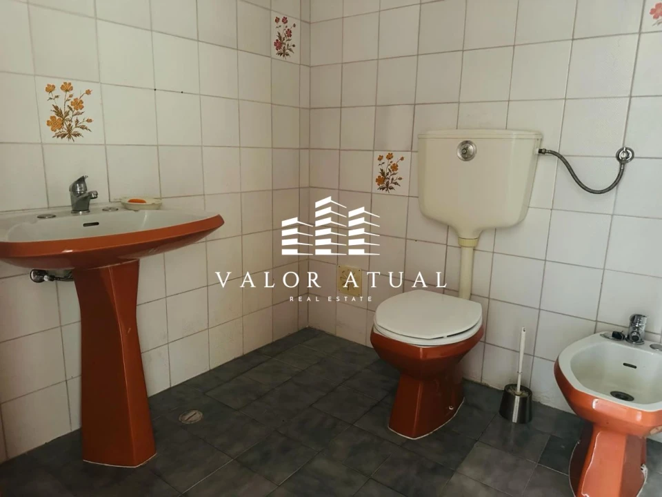 Apartamento T2 para Venda em Massamá e Monte Abraão Foto 19