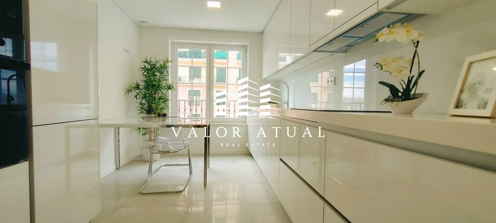 Apartamento T4 para Venda em Mina de Água Foto 7