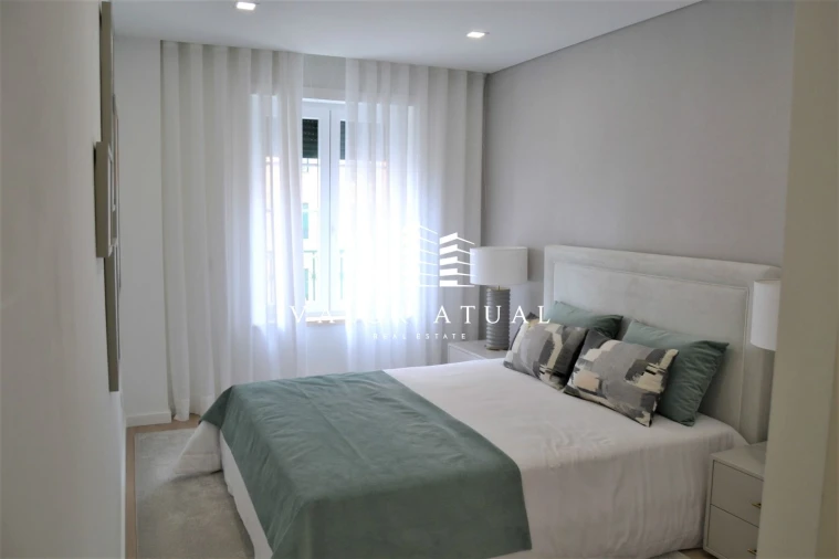 Apartamento T4 para Venda em Mina de Água Foto 16