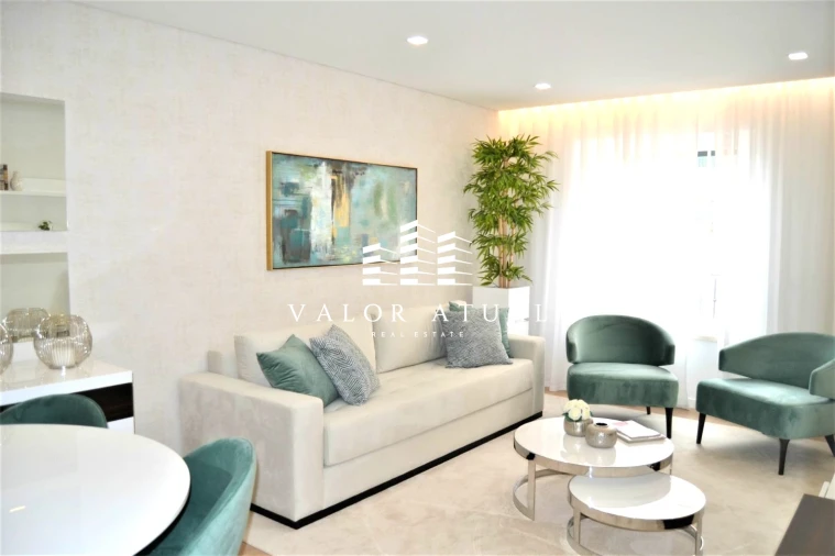 Apartamento T4 para Venda em Mina de Água Foto 1