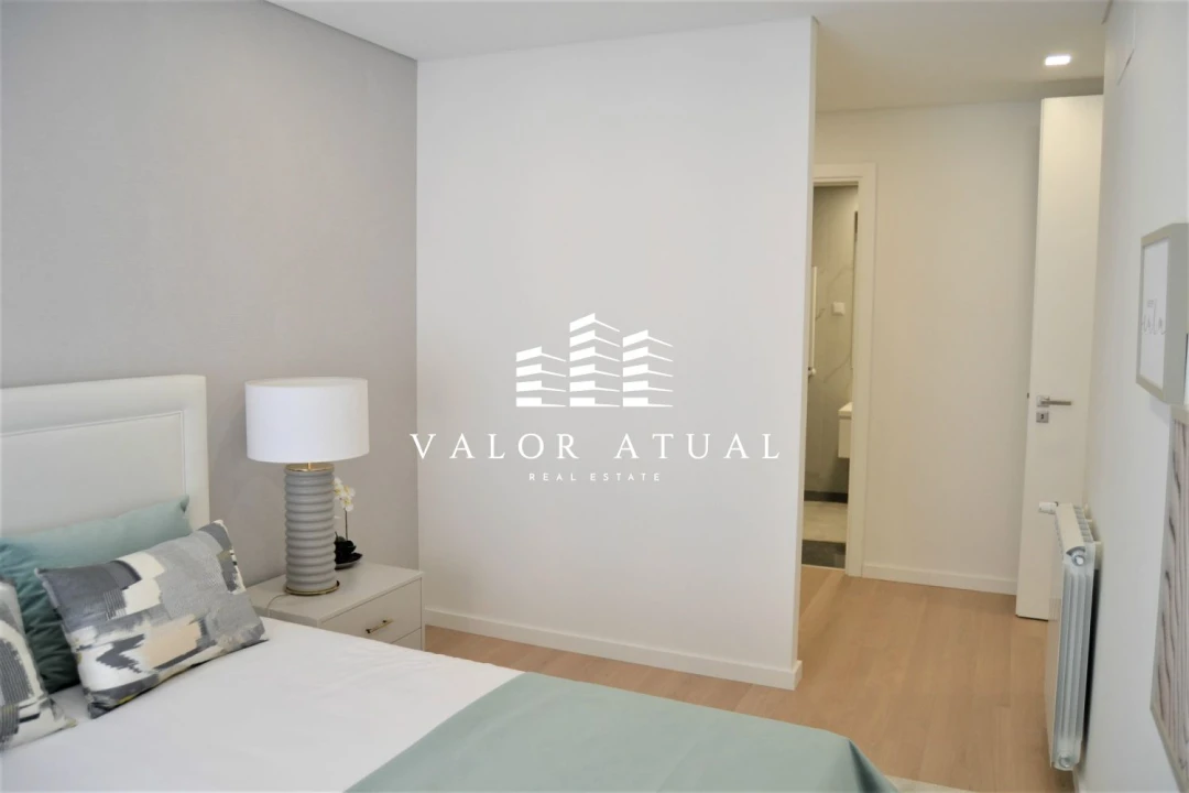 Apartamento T4 para Venda em Mina de Água Foto 17