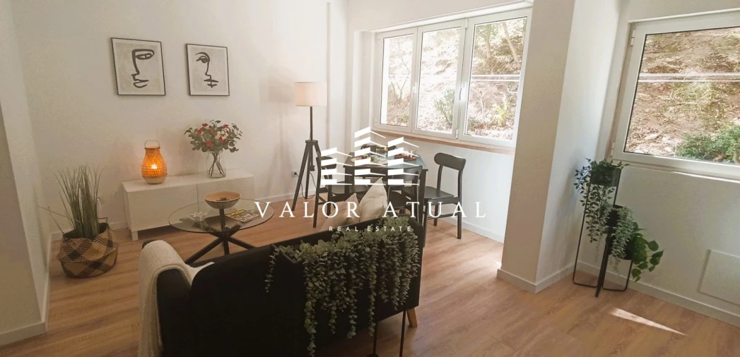 Apartamento T3 para Venda em Benfica Foto 5