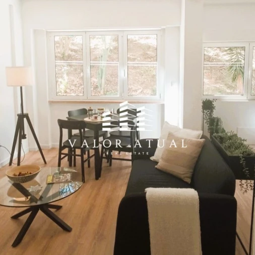 Apartamento T3 para Venda em Benfica Foto 6