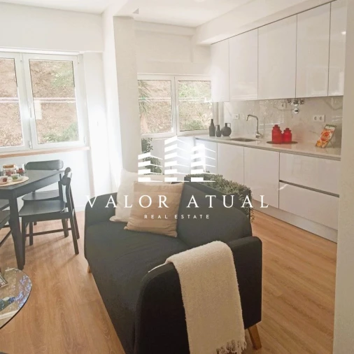 Apartamento T3 para Venda em Benfica Foto 11