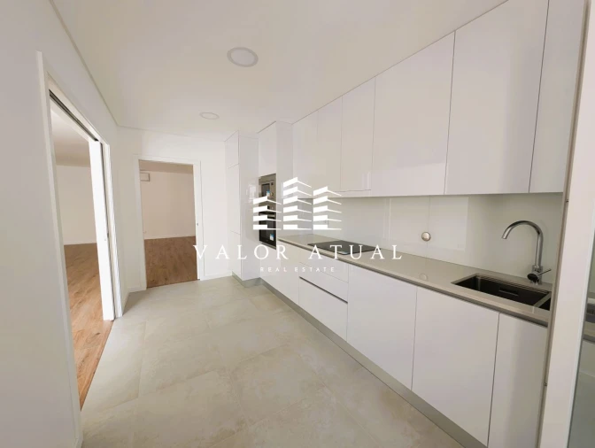 Apartamento T3 para Venda em Venteira Foto 5