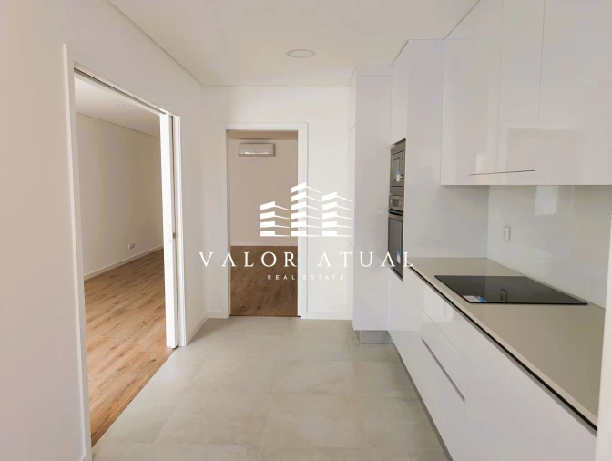 Apartamento T3 para Venda em Venteira Foto 4