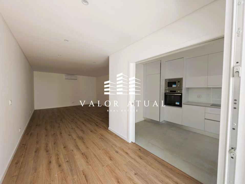 Apartamento T3 para Venda em Venteira Foto 3