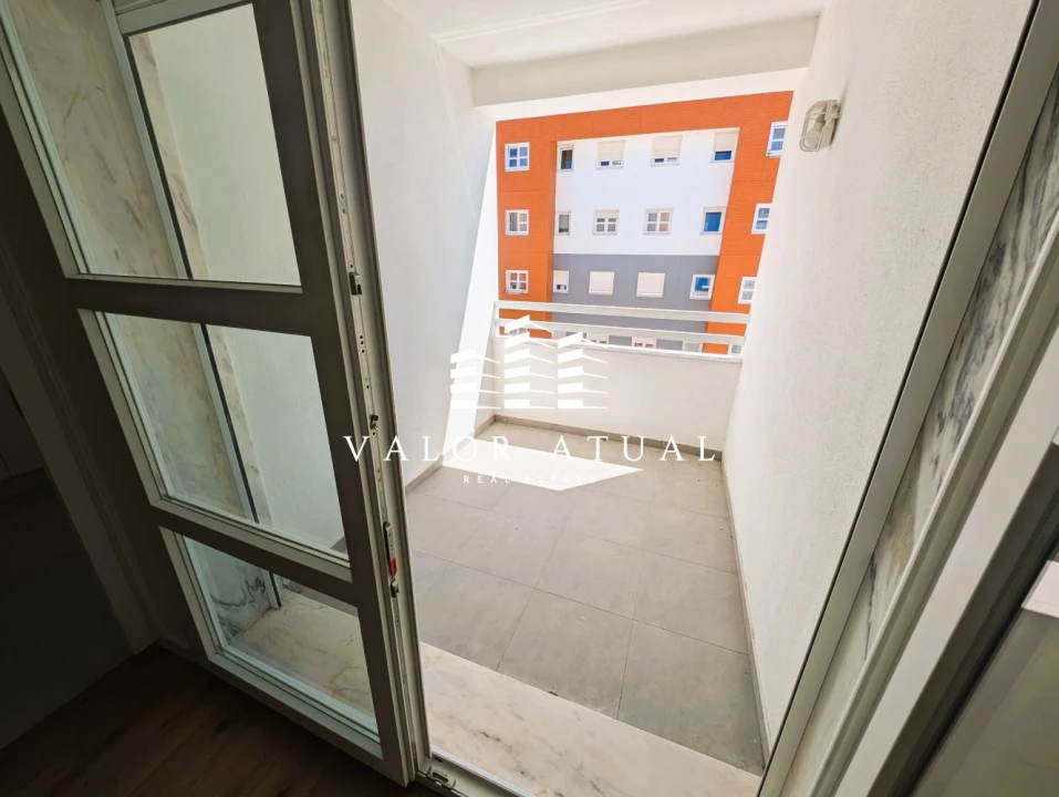 Apartamento T3 para Venda em Venteira Foto 7