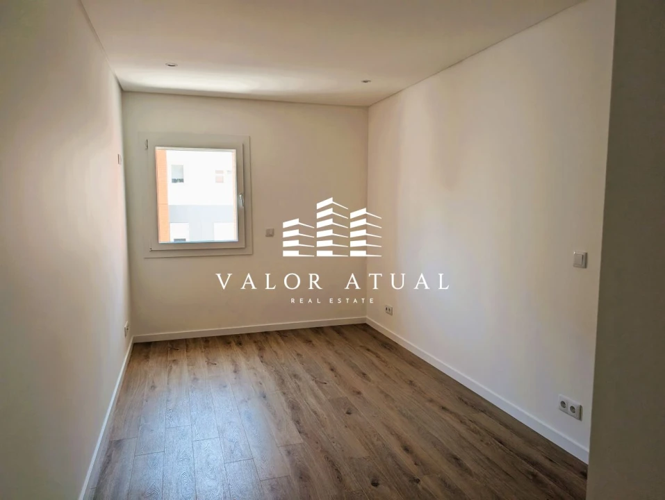 Apartamento T3 para Venda em Venteira Foto 11