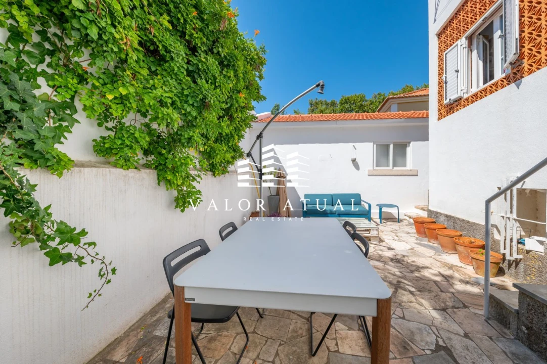 Moradia T8 para Venda em Cascais e Estoril Foto 1