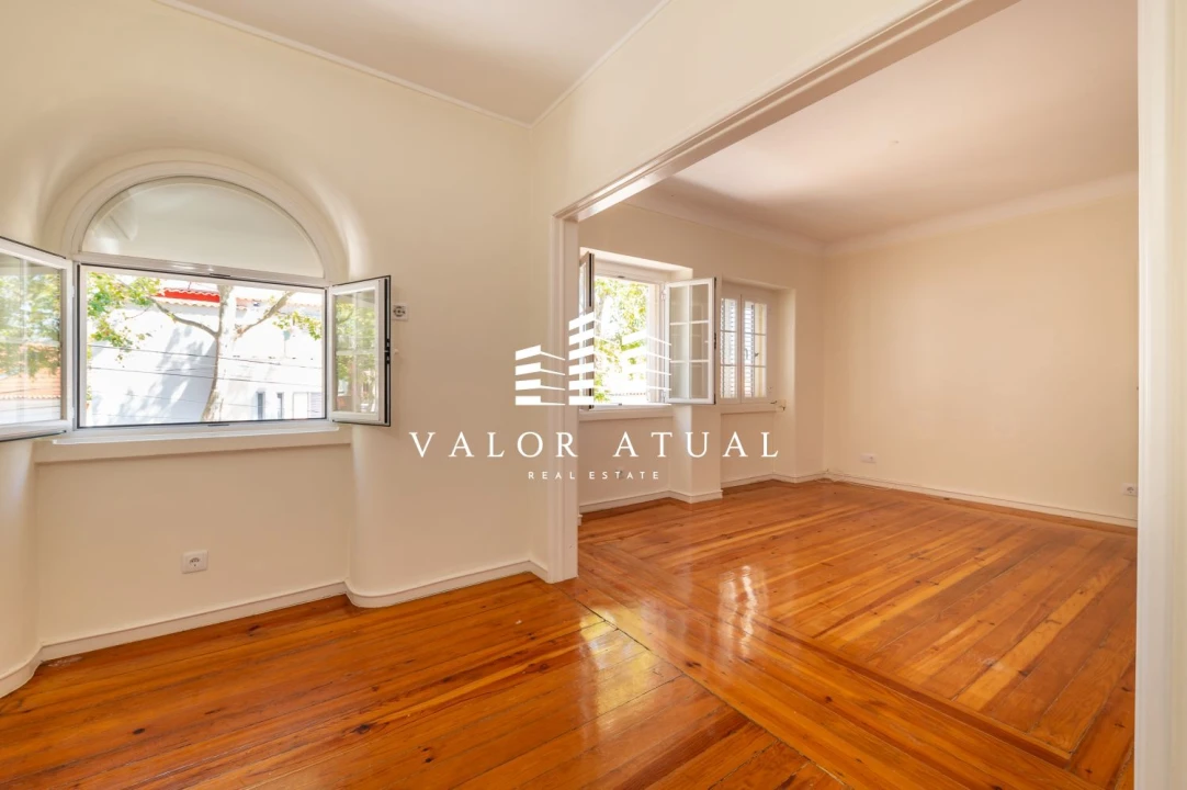 Moradia T8 para Venda em Cascais e Estoril Foto 4