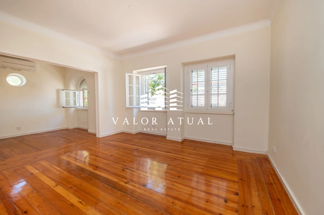 Moradia T8 para Venda em Cascais e Estoril Foto 5