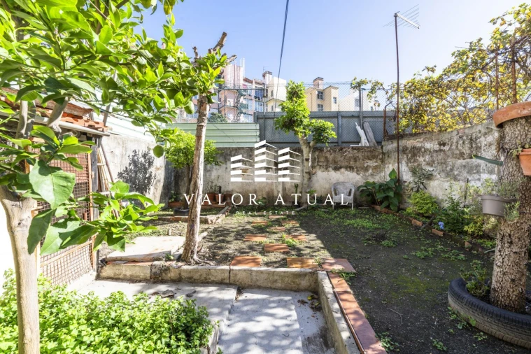 Apartamento T2 para Venda em São Domingos de Benfica Foto 4