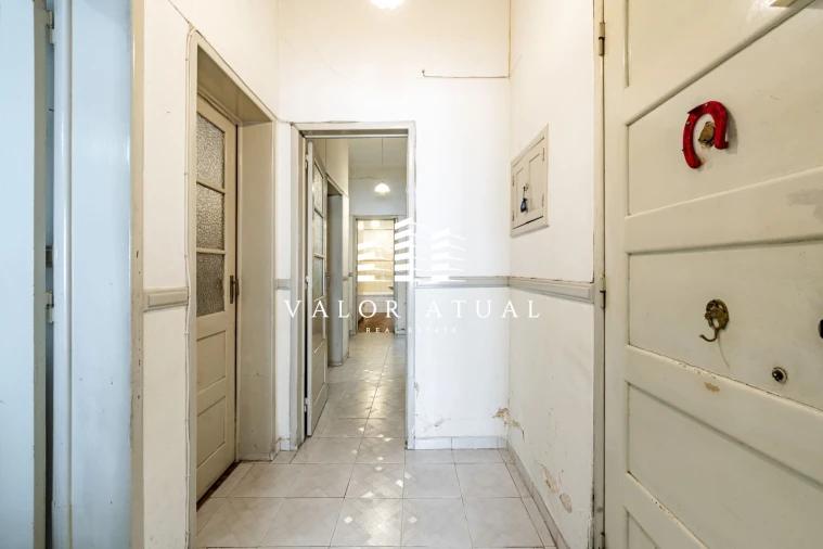 Apartamento T2 para Venda em São Domingos de Benfica Foto 12