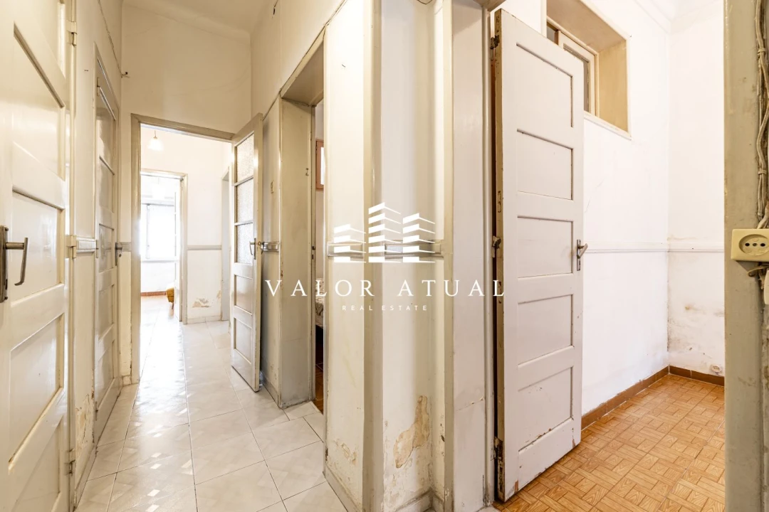 Apartamento T2 para Venda em São Domingos de Benfica Foto 19