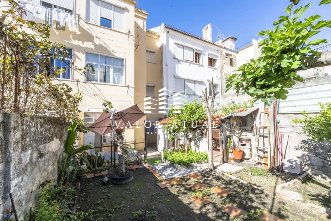 Apartamento T2 para Venda em São Domingos de Benfica Foto 5