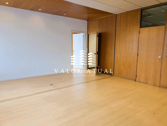 Loja para Arrendamento em Cacém e São Marcos Foto 6