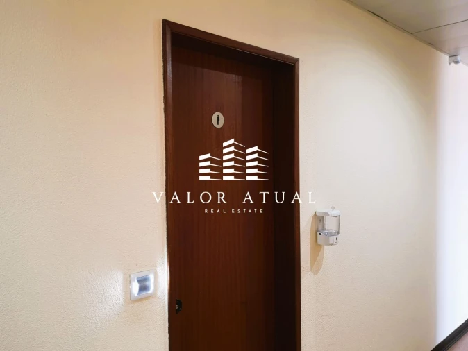 Loja para Arrendamento em Cacém e São Marcos Foto 14