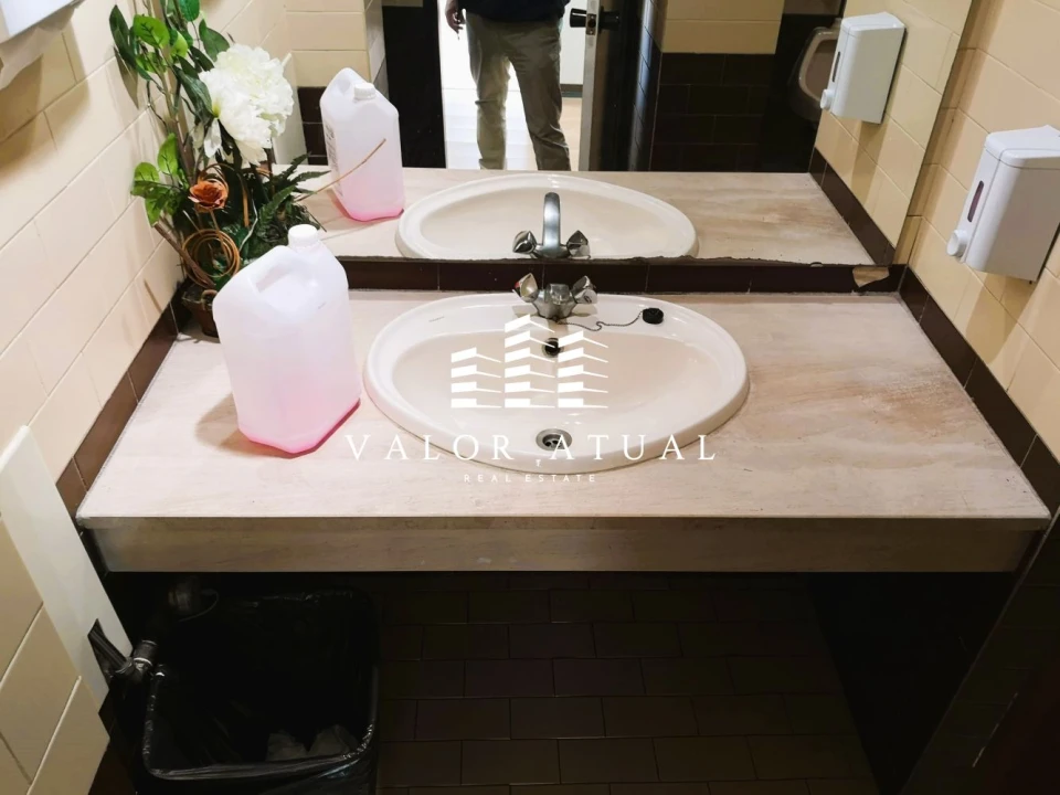 Loja para Arrendamento em Cacém e São Marcos Foto 13