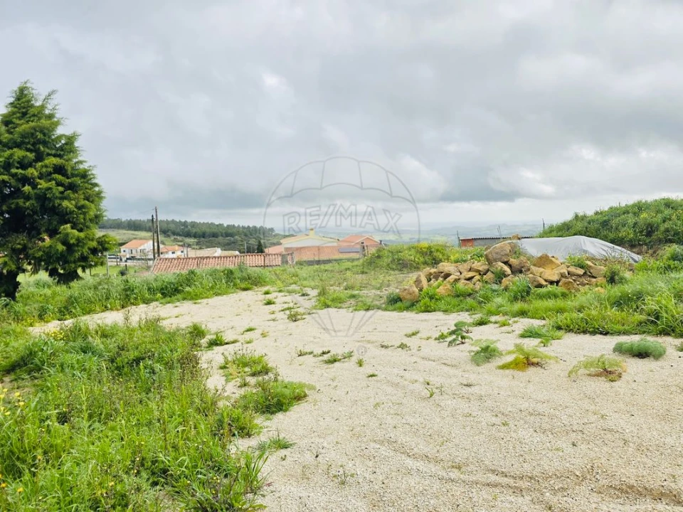 Terreno para Venda em Santiago dos Velhos Foto 5