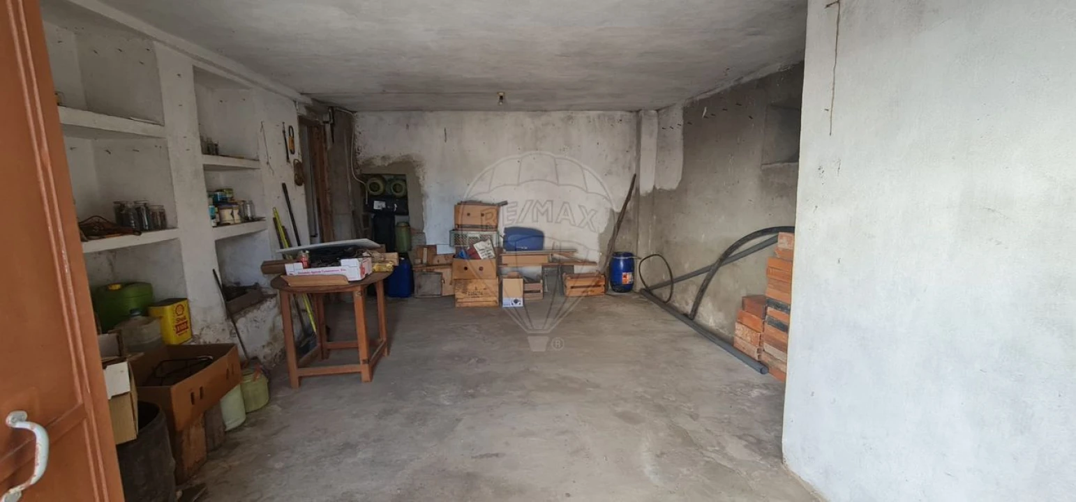 Moradia T4 para Venda em Envendos Foto 21