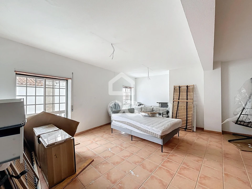 Prédio para Venda em Reguengo Grande Foto 4