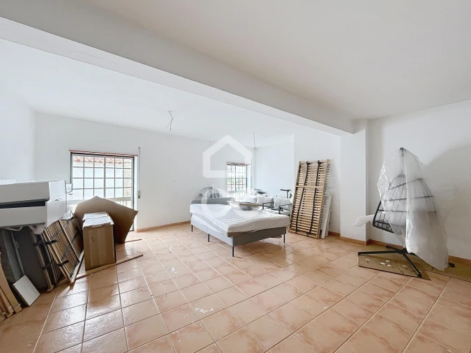 Prédio para Venda em Reguengo Grande Foto 5