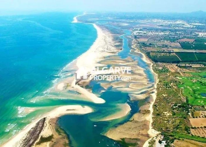 Moradia T6 para Venda em Olhão Foto 5