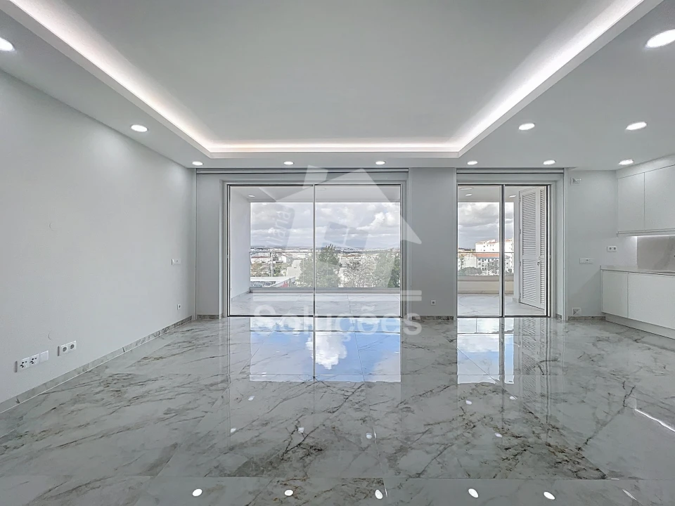Apartamento T2 para Venda em Lagos (São Sebastião e Santa Maria) Foto 2