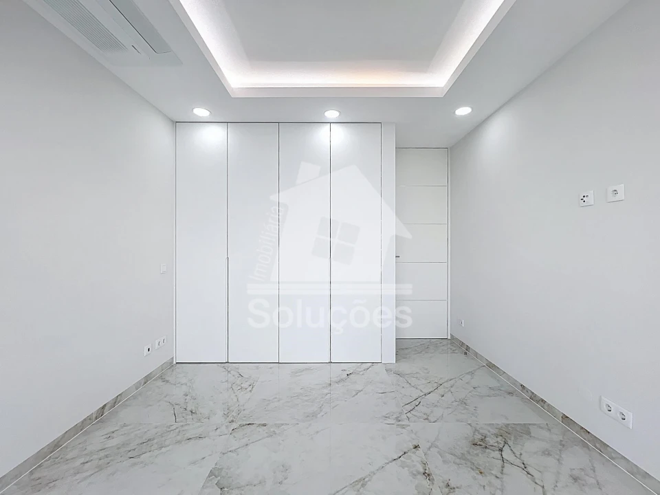 Apartamento T2 para Venda em Lagos (São Sebastião e Santa Maria) Foto 10