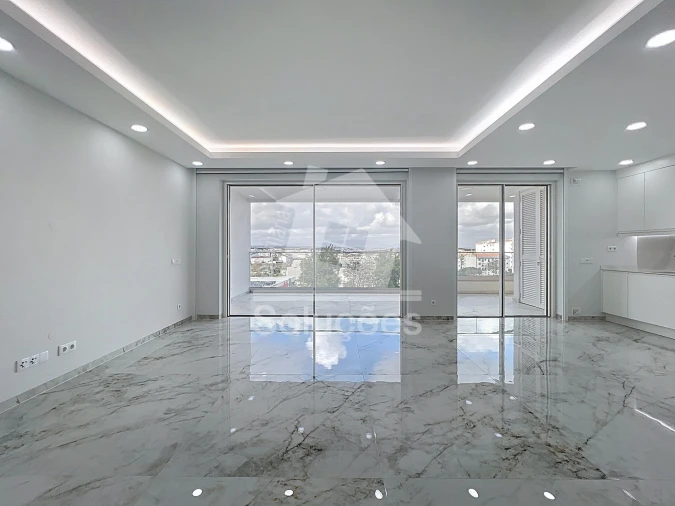 Apartamento T2 para Venda em Lagos (São Sebastião e Santa Maria) Foto 2